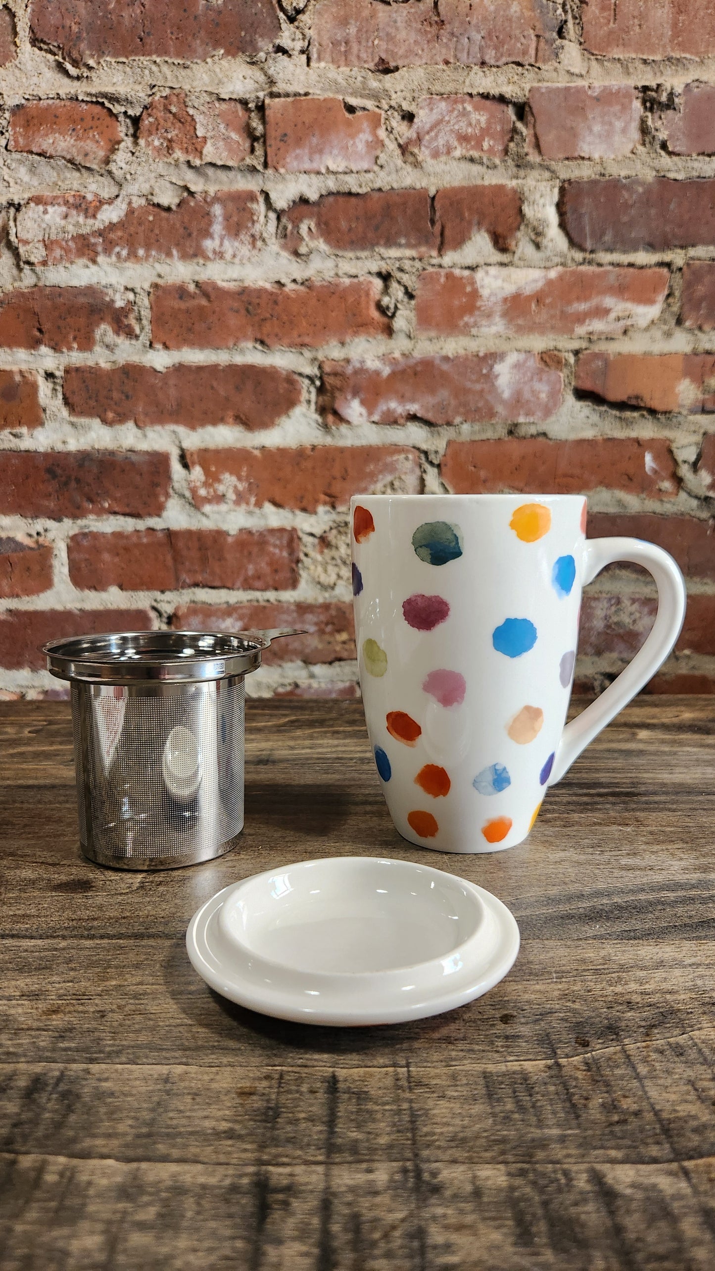 Dots ceramic tea mug with infuser